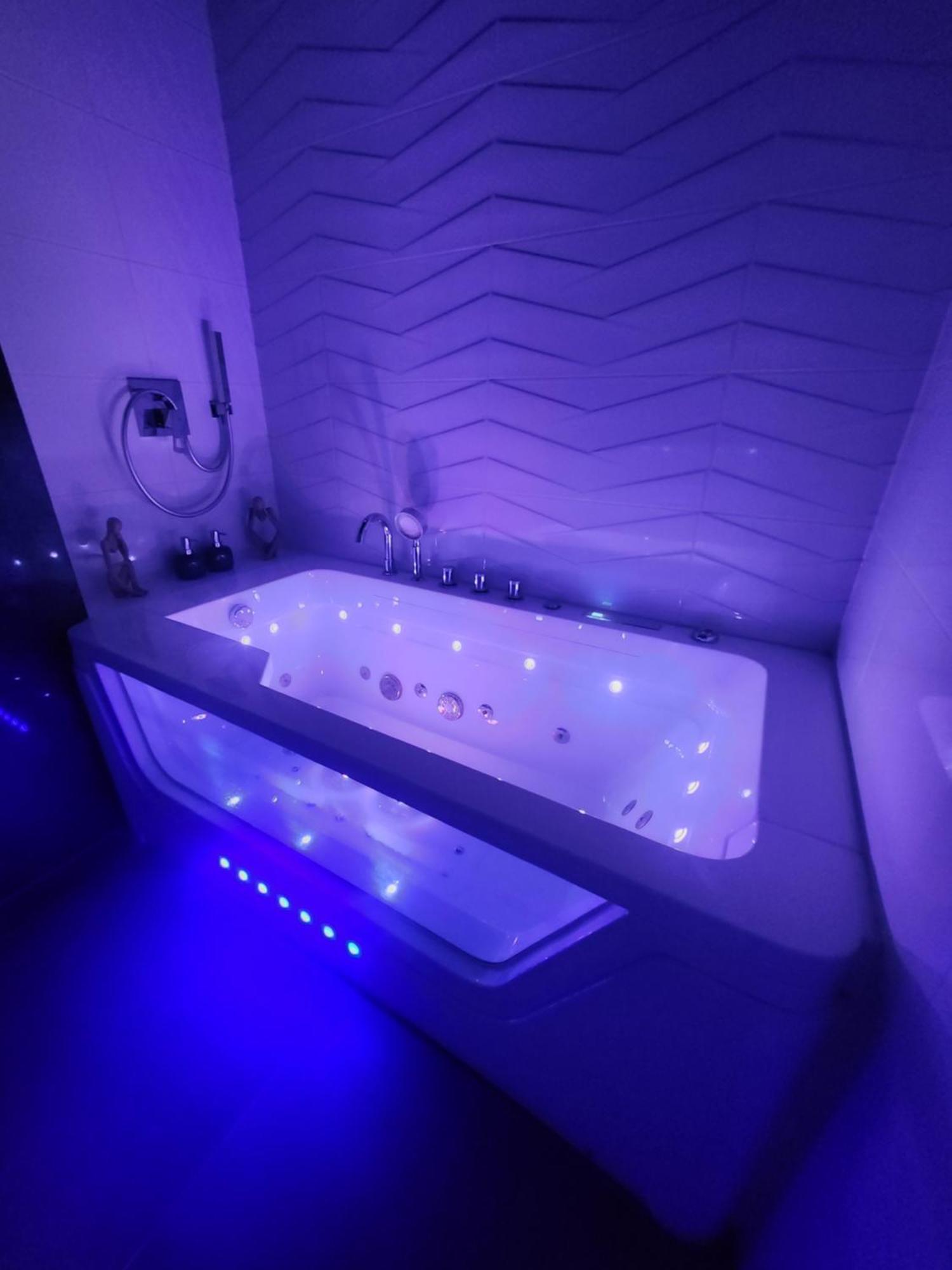 New! Luxury With Jacuzzi And Total Relax - Warszawski Luksus Jacuzzi I Totalny Relaks! Apartament *